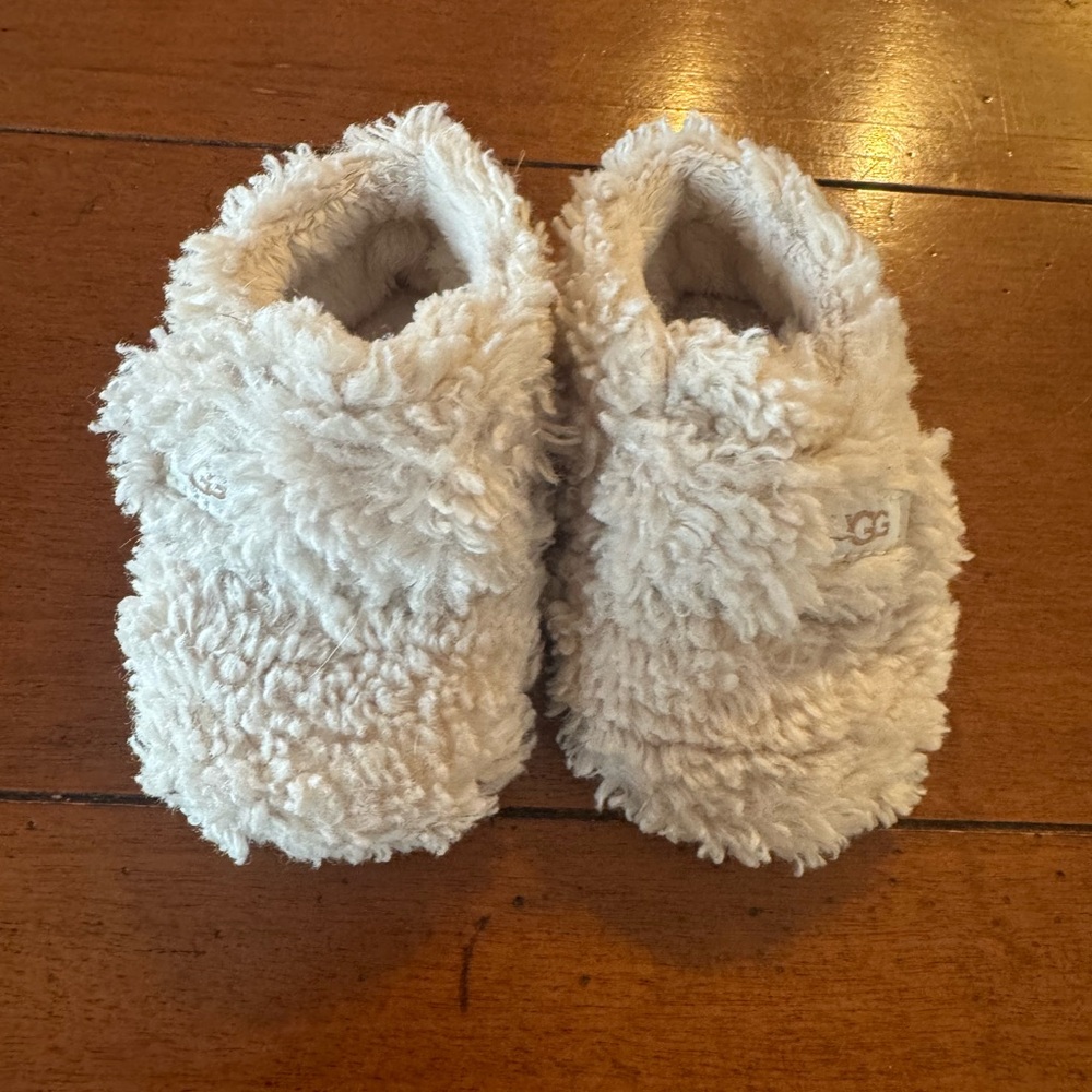 UGG Cream Sherpa Baby Slippers